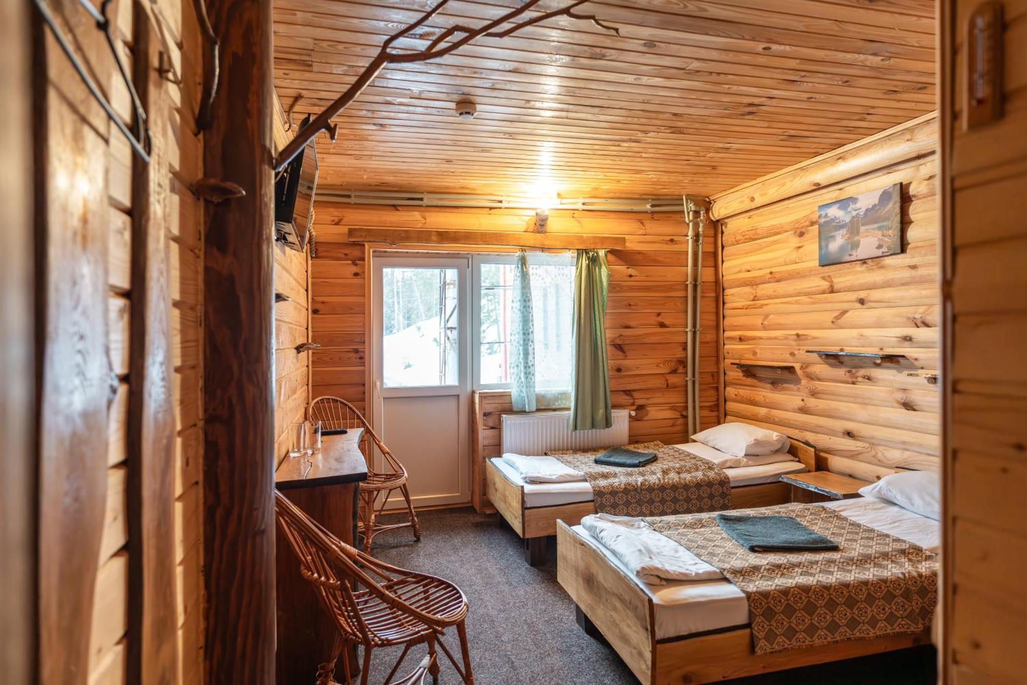 דראגובראט Alpin Eco Chalet & Wellness מראה חיצוני תמונה